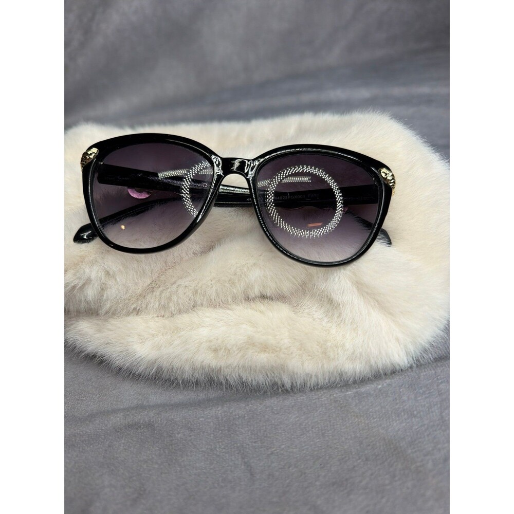 Foster Grant Sunglasses with Gold Snake Accents - Picture 8 of 8